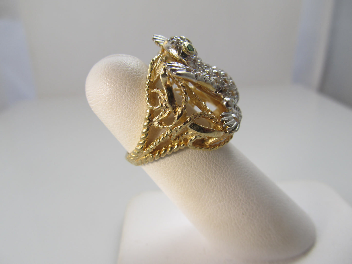 1.25ct diamond frog ring