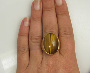 Vintage 14k Yellow Gold Ring With Large Bezel Set Tiger's Eye