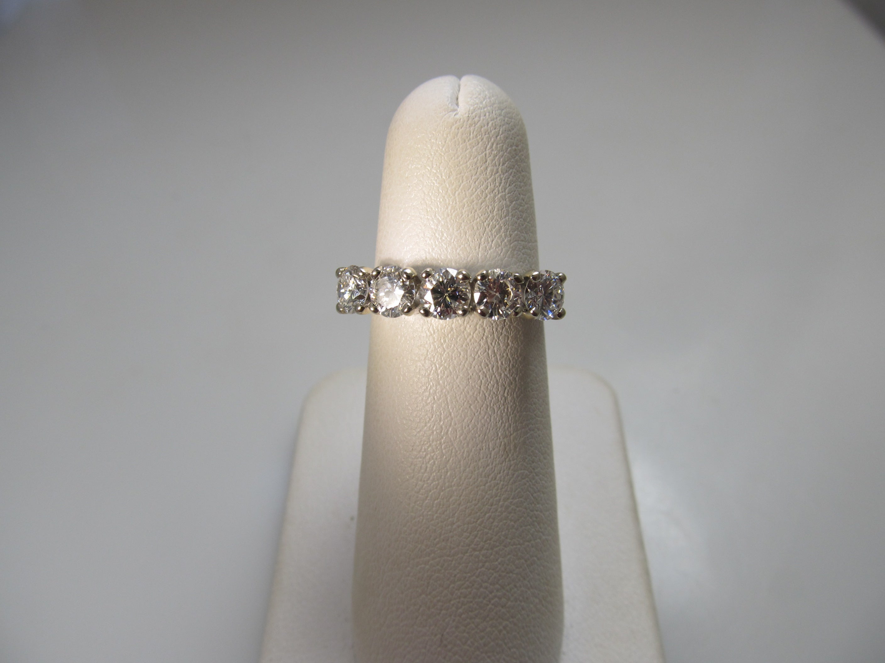 1.50ct 5 stone diamond band