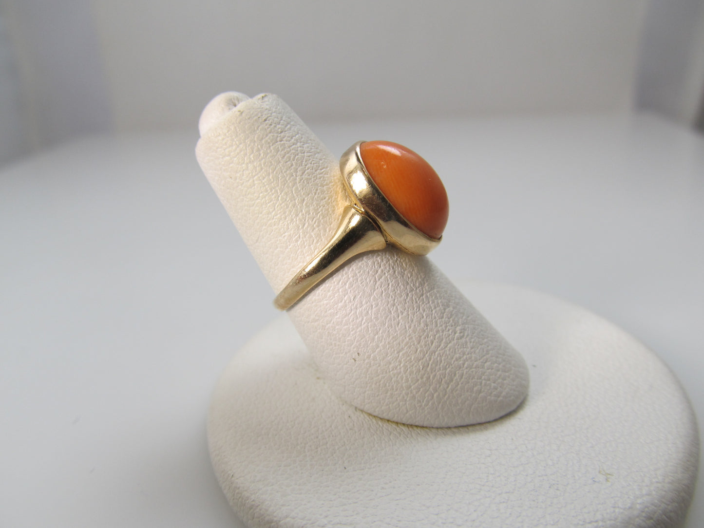 Antique 14k salmon coral ring