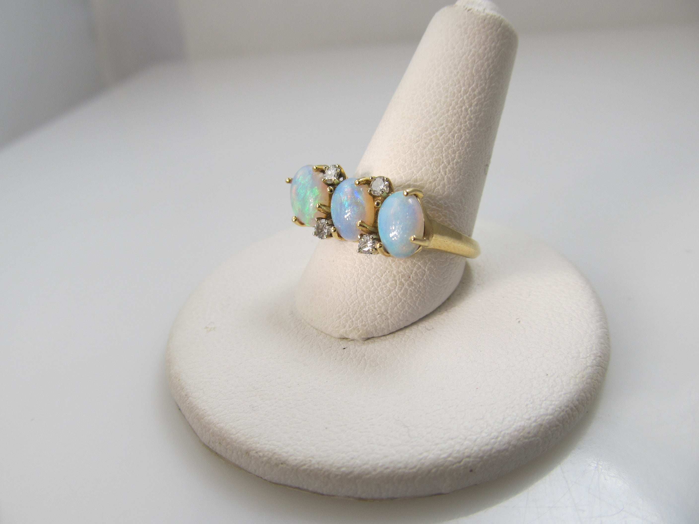 Vintage 3 stone opal diamond ring