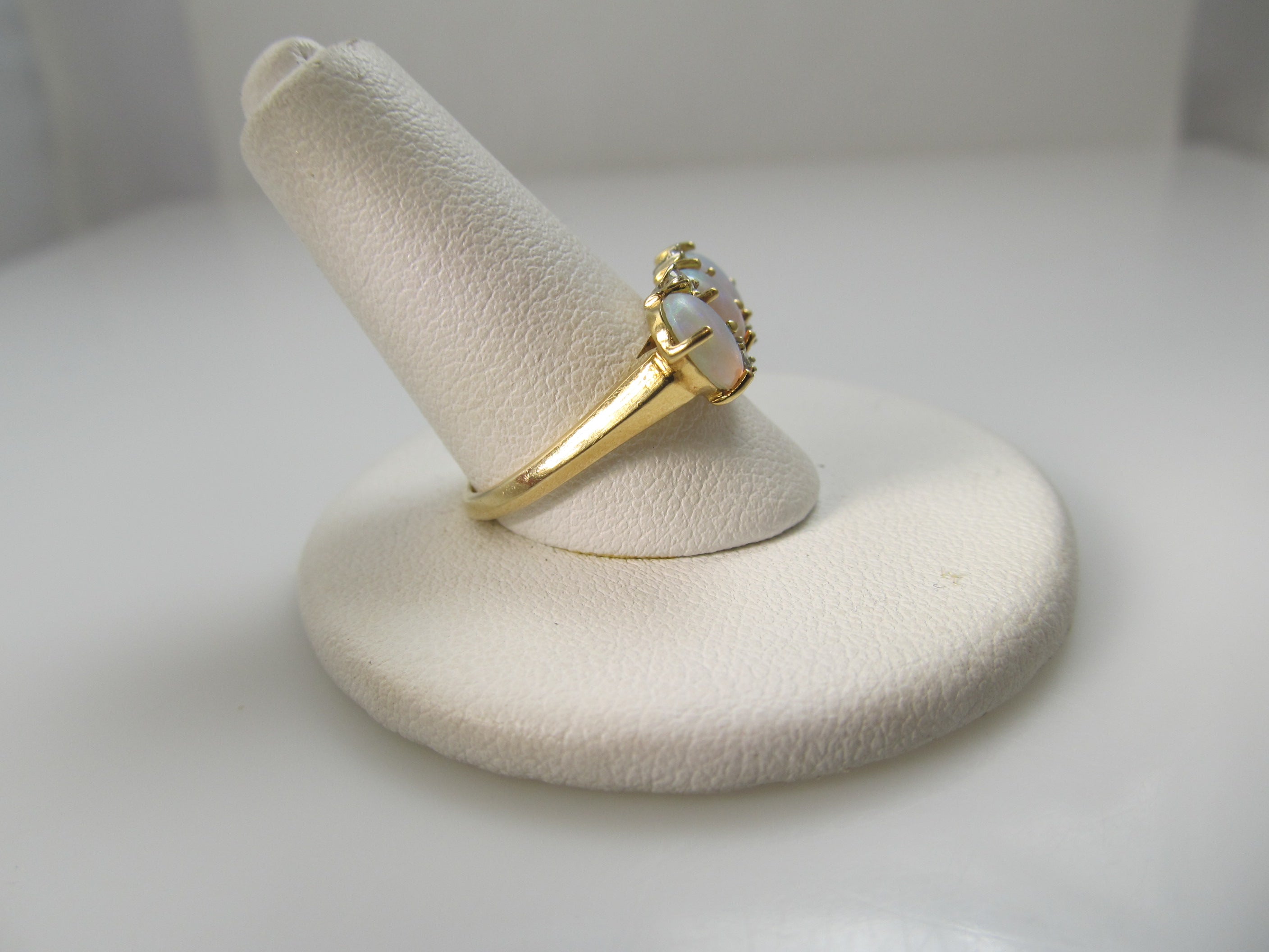 Vintage 3 stone opal diamond ring