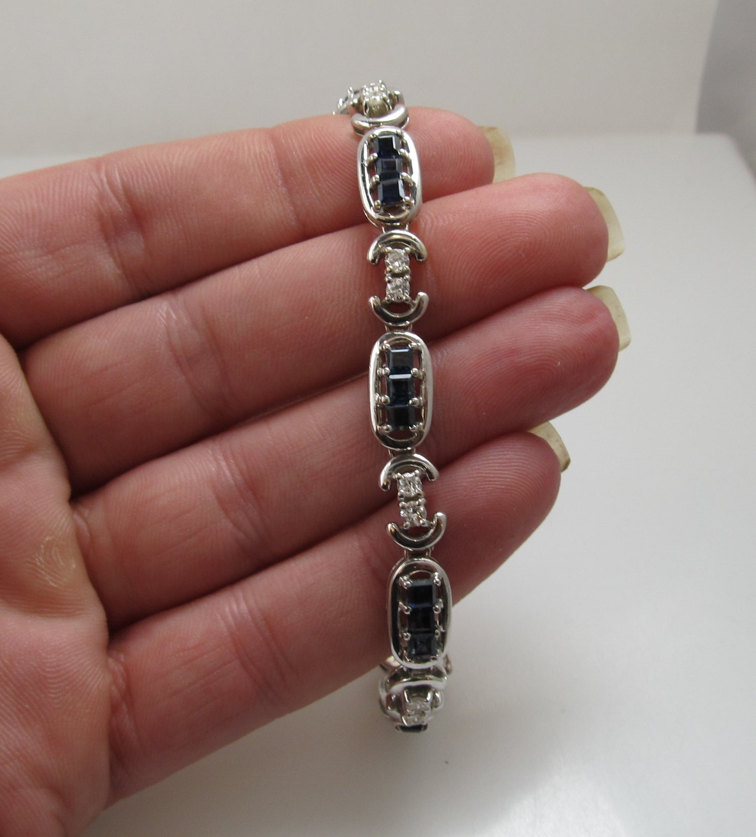 14k white gold sapphire and diamond line bracelet