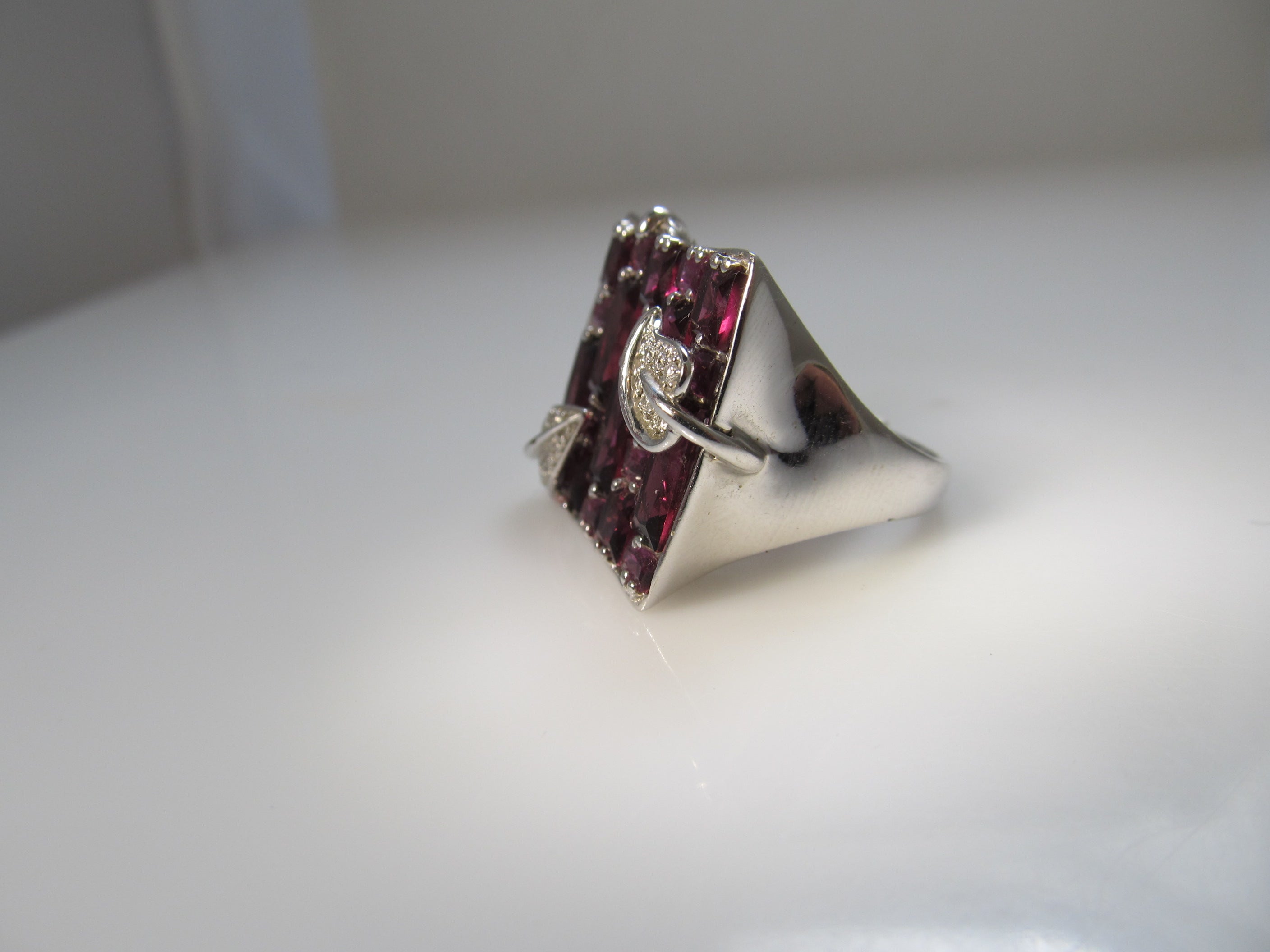 Garnet diamond cocktail ring