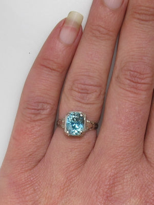 Vintage 14k white gold filigree blue zircon ring