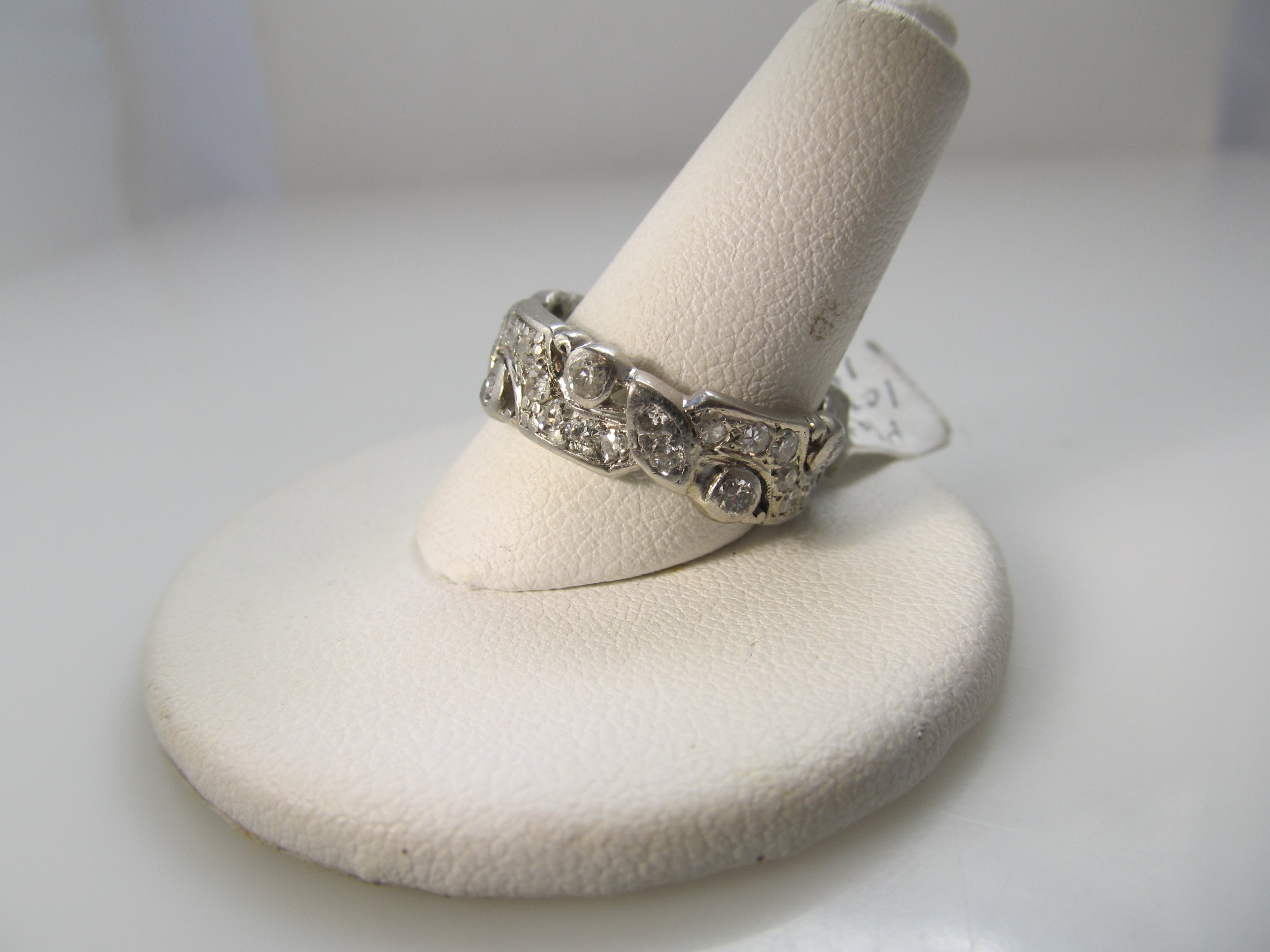 Vintage platinum decorative diamond eternity band