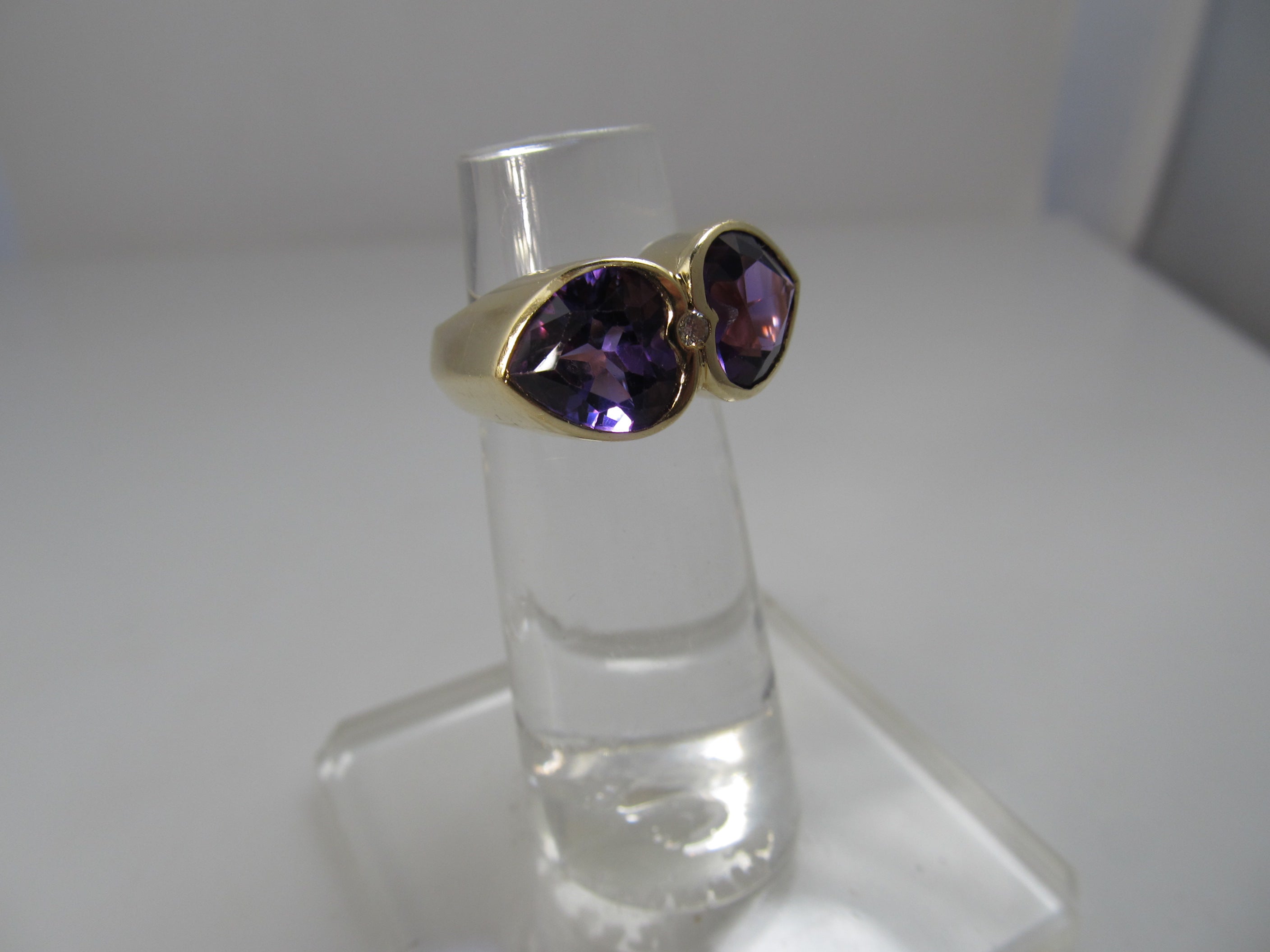 14k yellow gold double amethyst heart ring