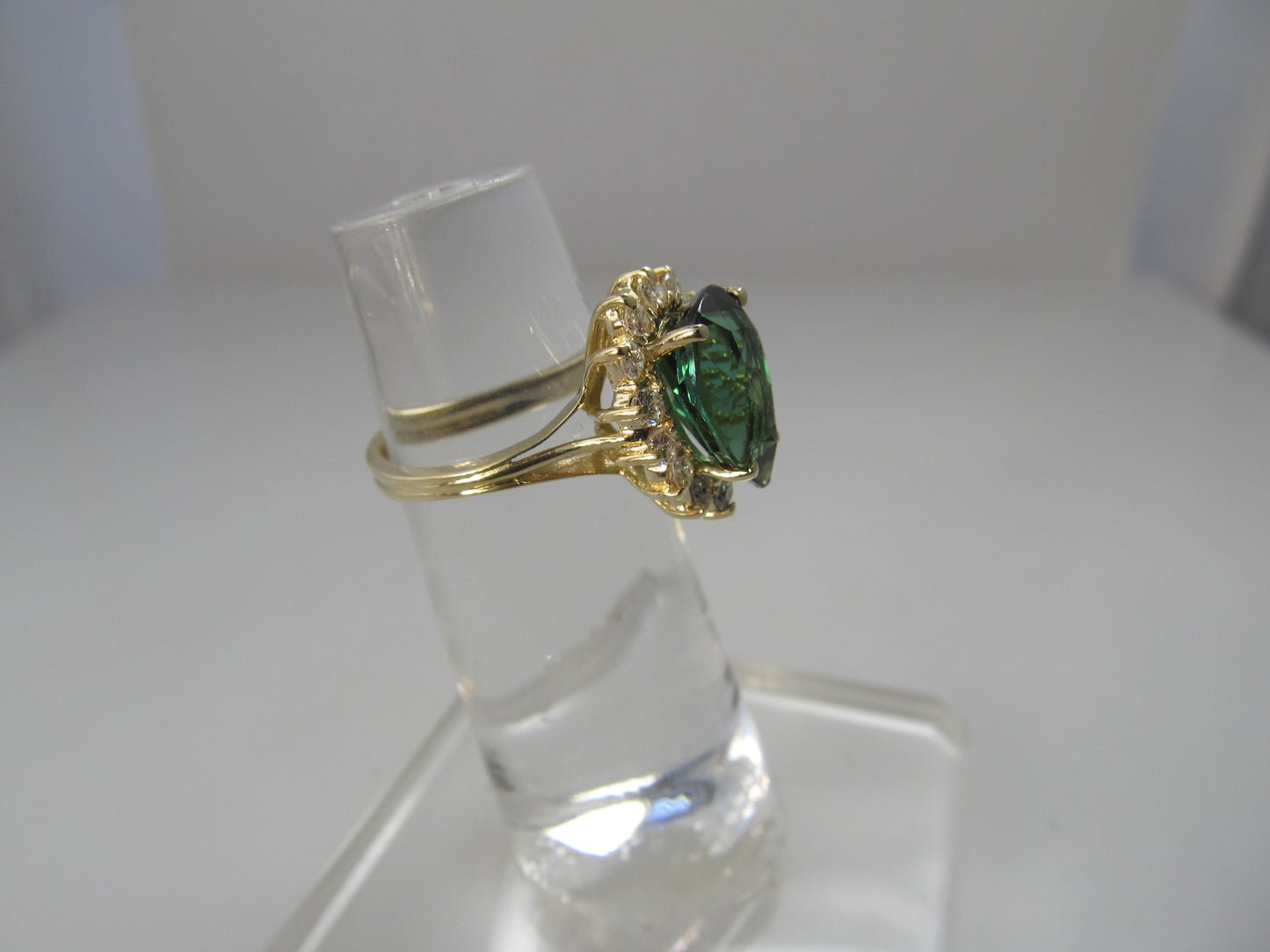 Gorgeous 3.50ct tourmaline diamond ring