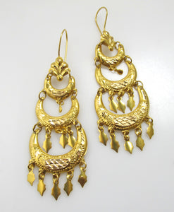 Long bright 18k yellow gold dangle earrings