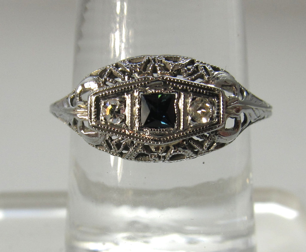 Vintage 18k white gold filigree sapphire diamond ring