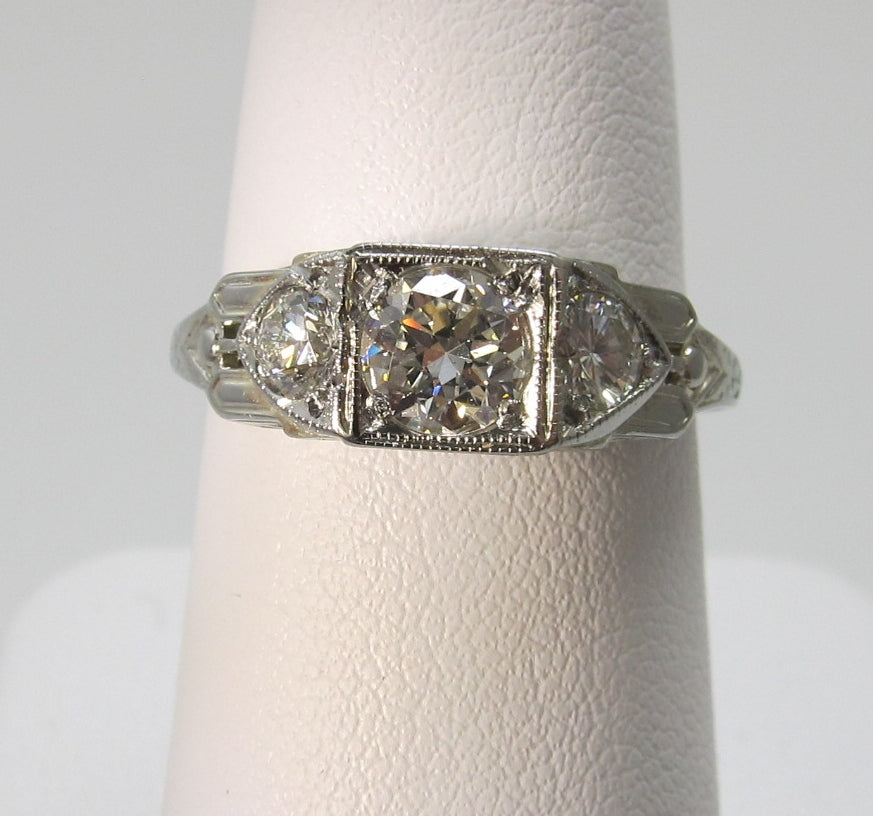 Vintage 18k white gold 3 stone diamond ring