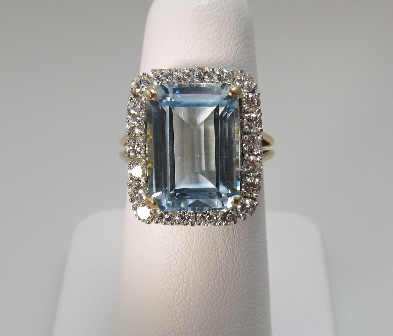 18k and platinum ring with aquamarine and diamond