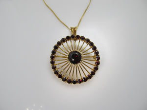 Vintage retro 18k yellow gold garnet necklace