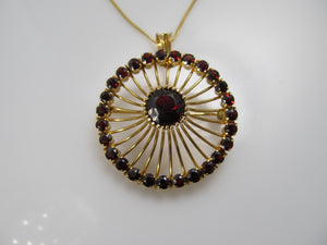 Vintage retro 18k yellow gold garnet necklace