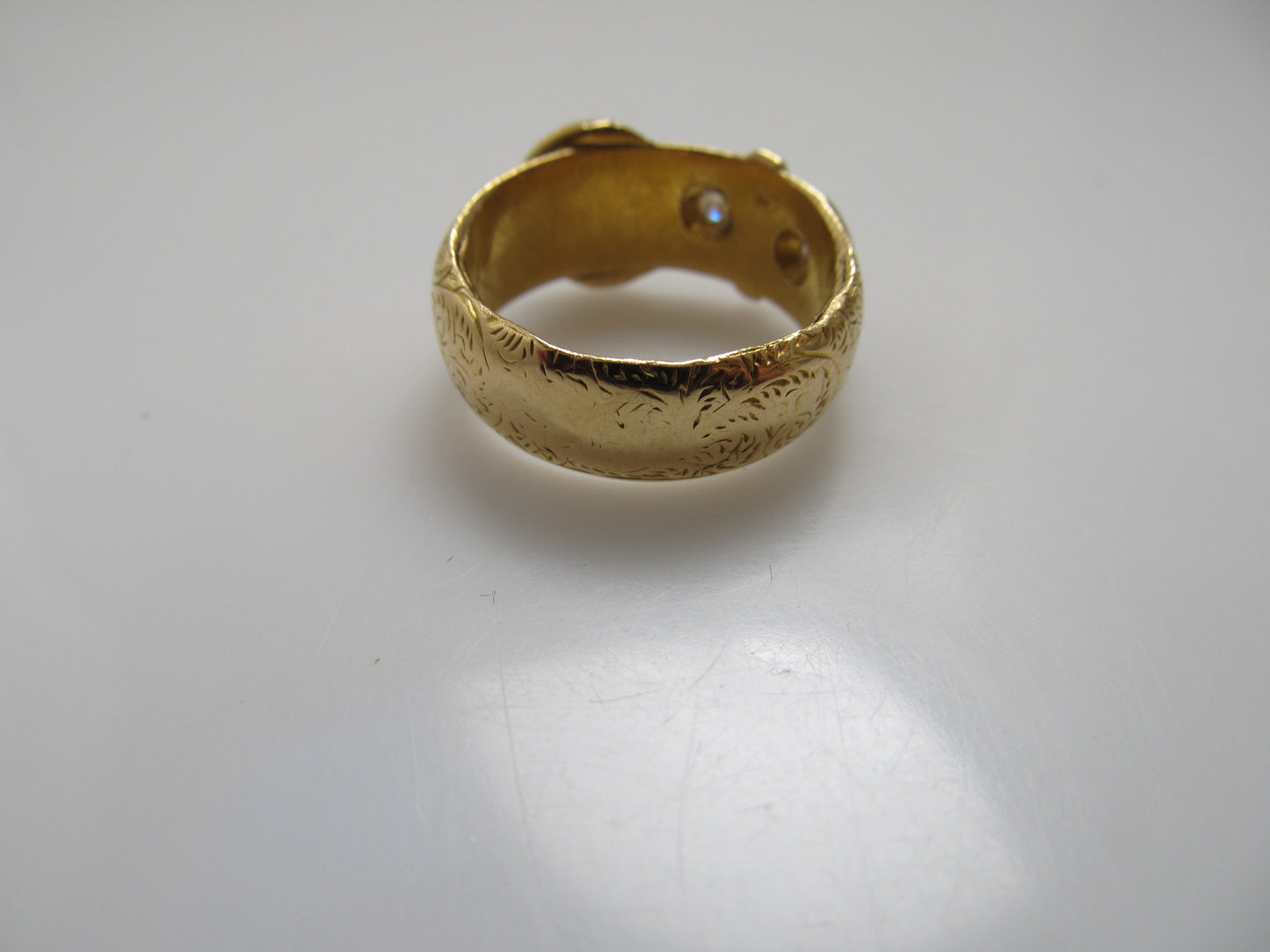 Victorian 18k yellow gold diamond buckle band ring