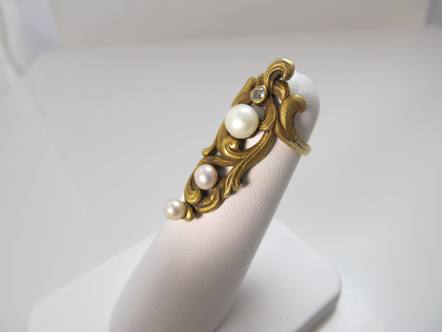 Art Nouveau long pearl diamond ring, circa 1900