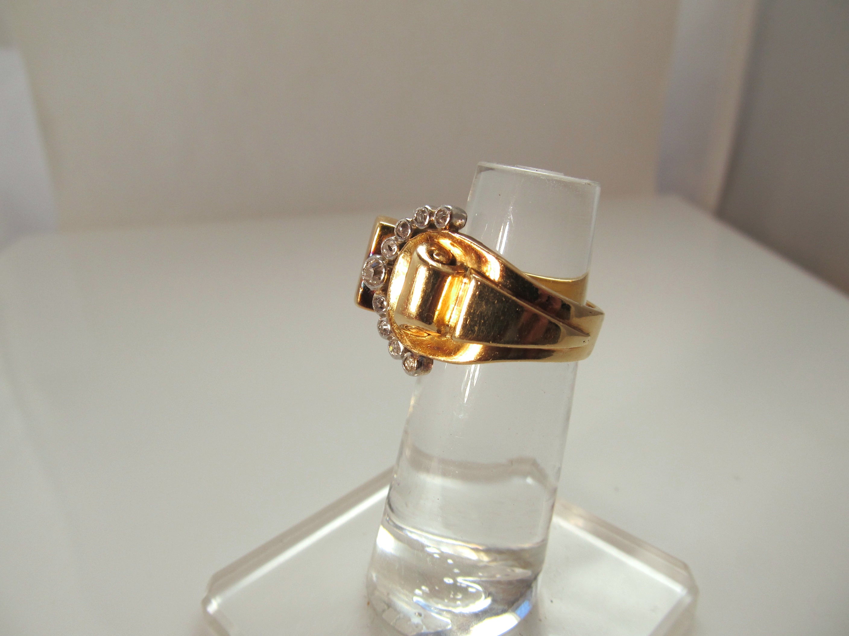 Vintage retro 18k yellow gold diamond ring