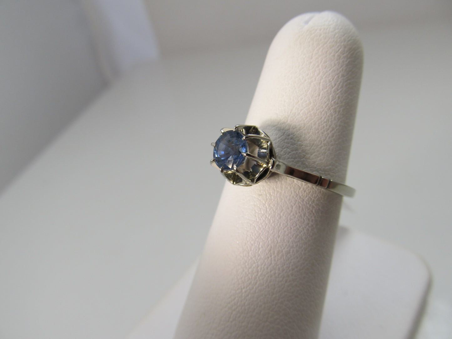 Vintage Ceylon sapphire engagement ring