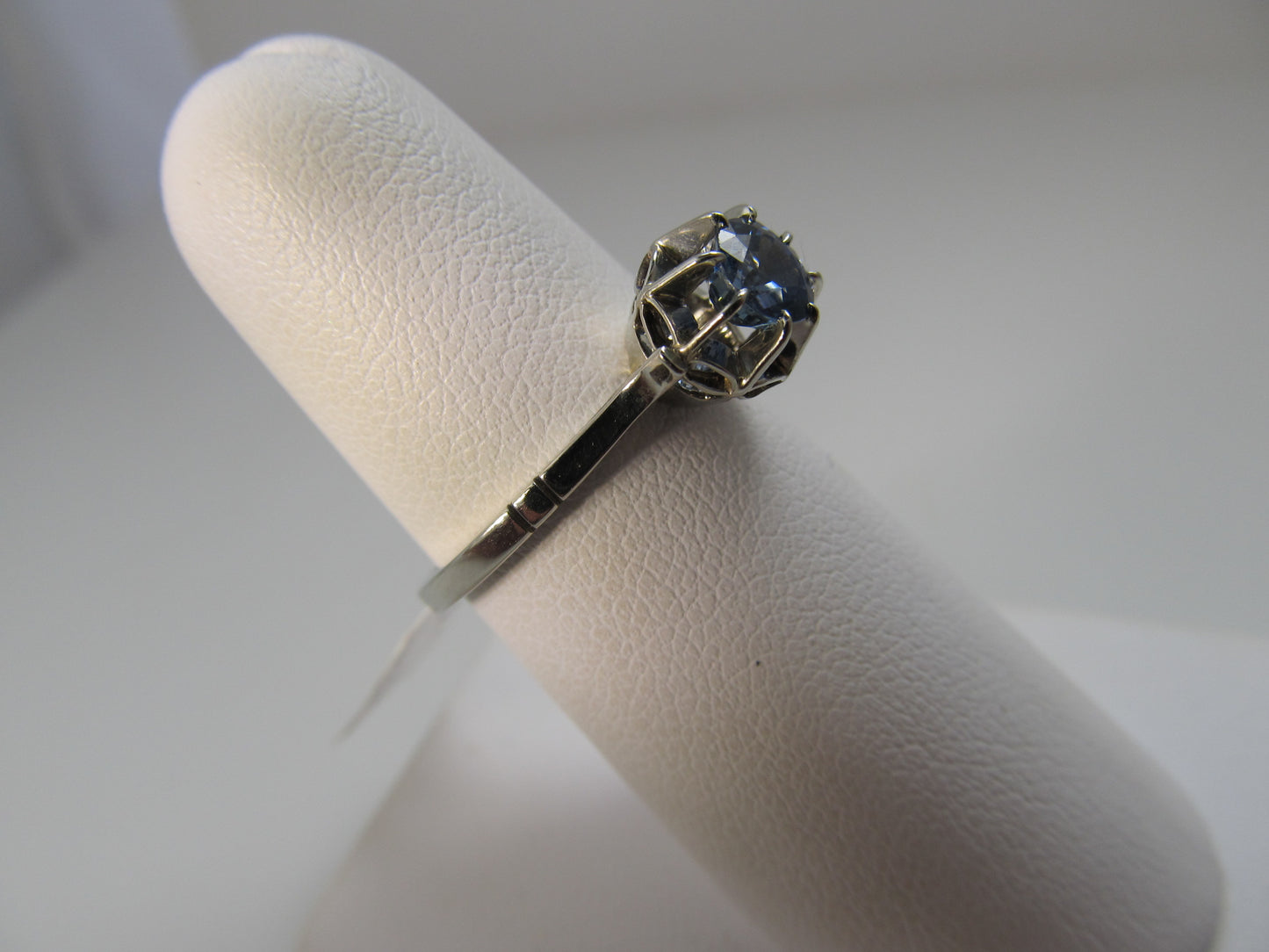 Vintage Ceylon sapphire engagement ring