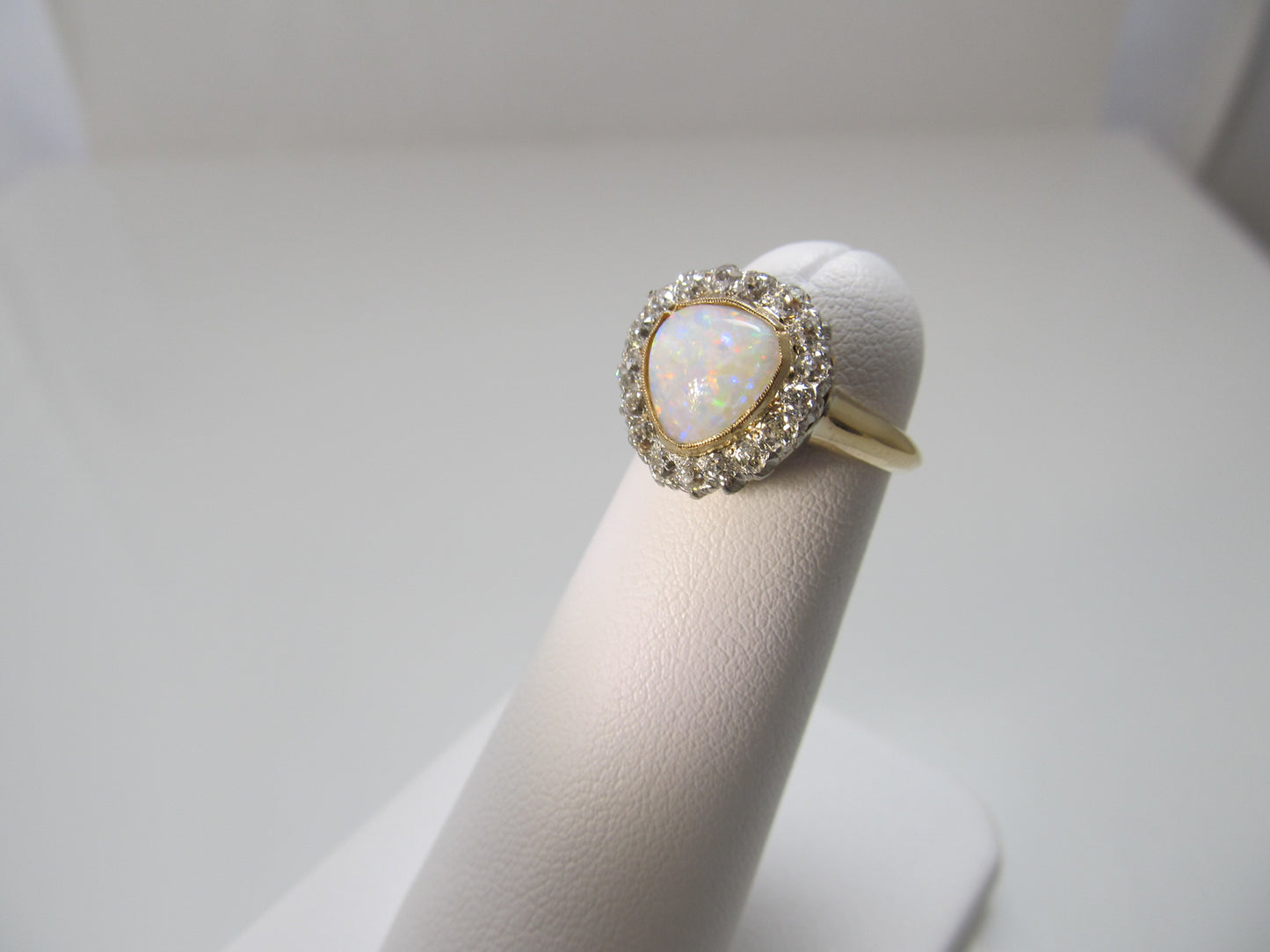 Antique 14k gold ring with opal and diamond