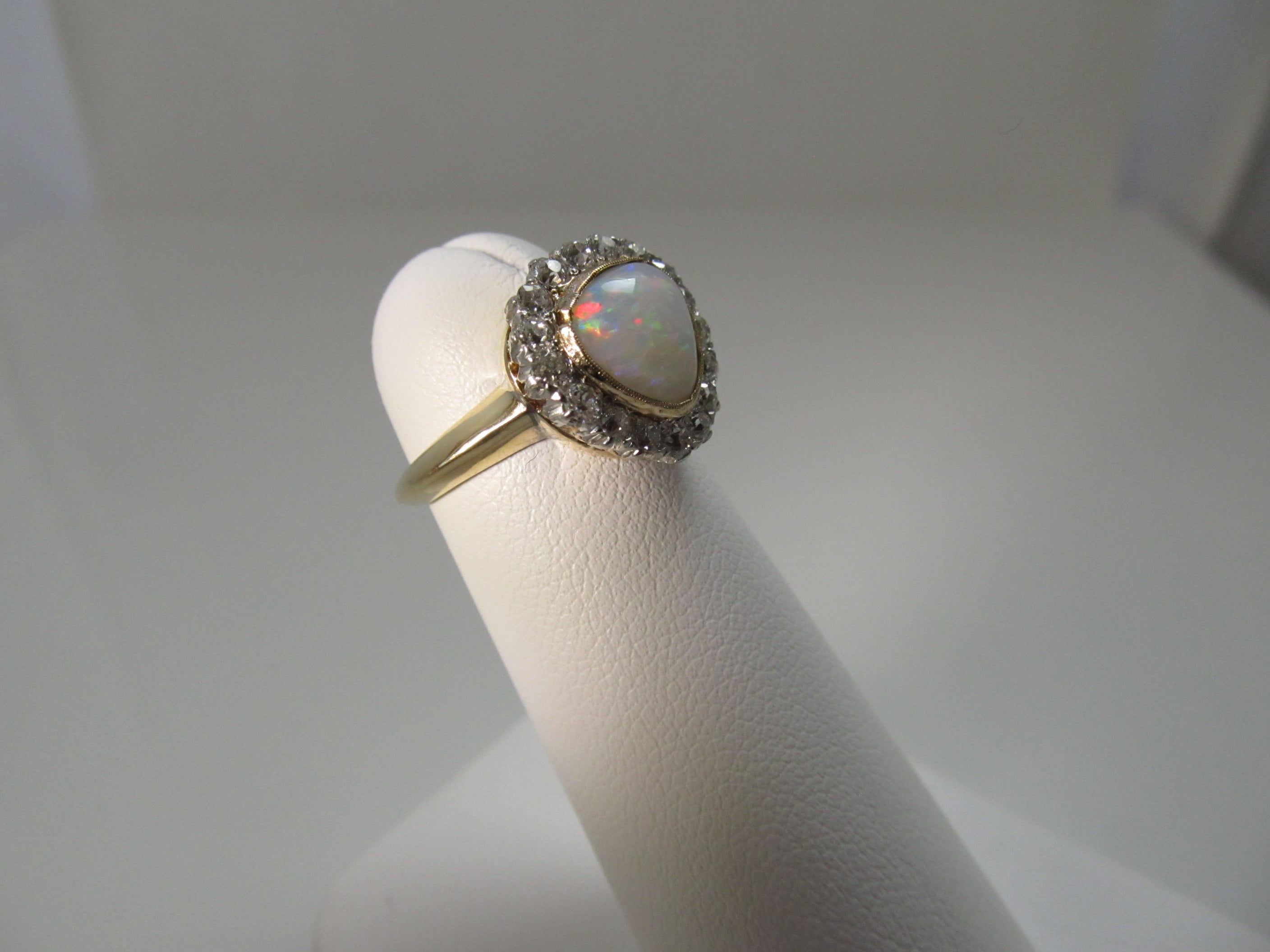 Antique 14k gold ring with opal and diamond