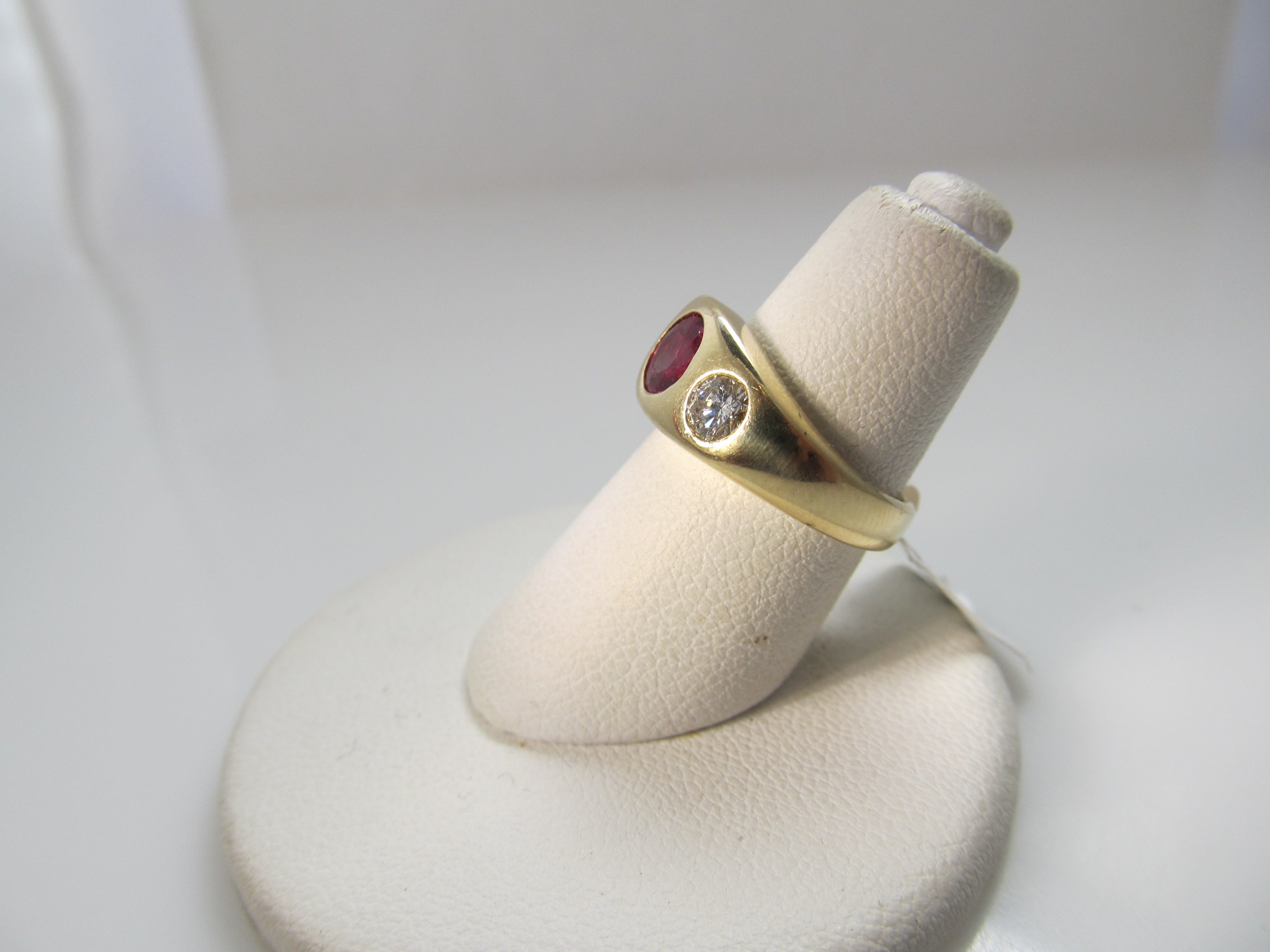 14k yellow gold ruby diamond gypsy ring