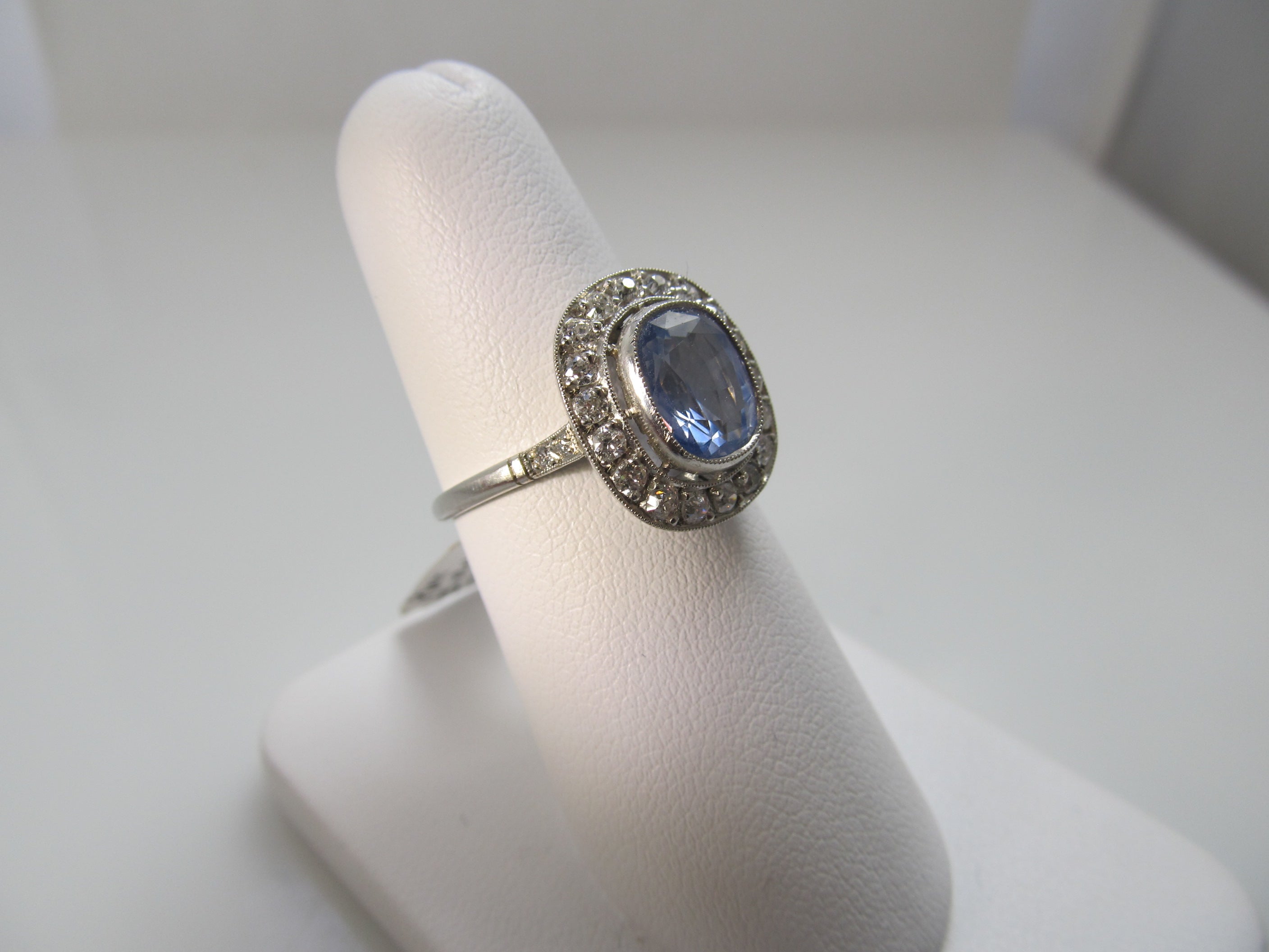 Antique platinum ceylon sapphire diamond ring