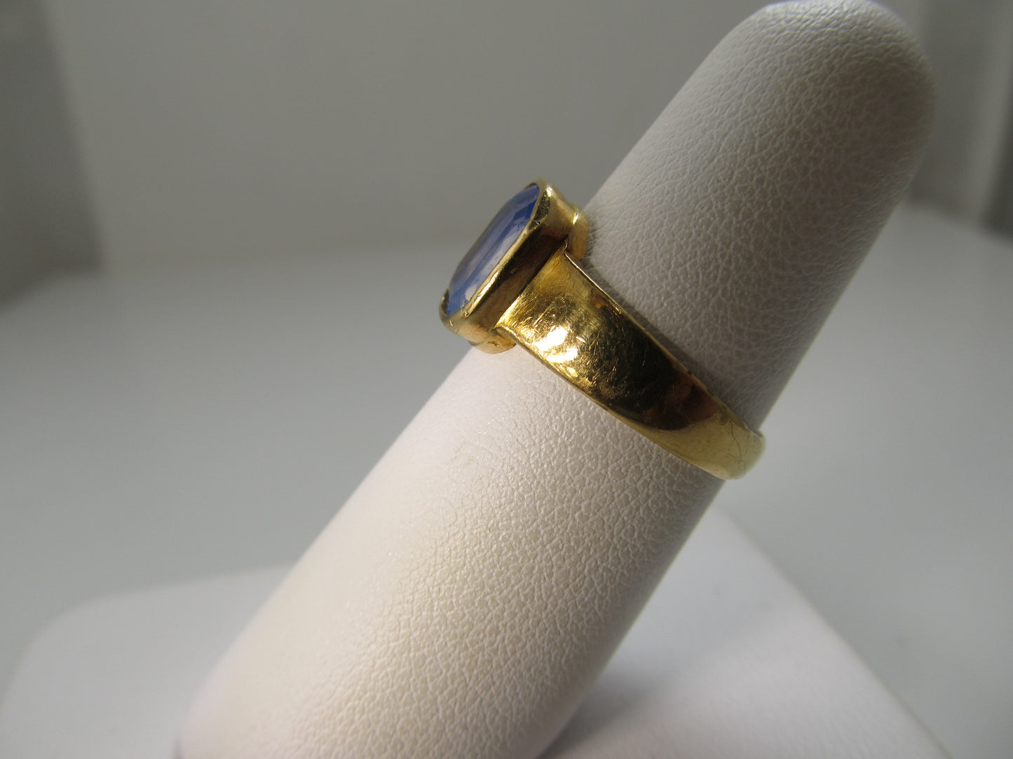 Vintage 22k 2ct sapphire ring
