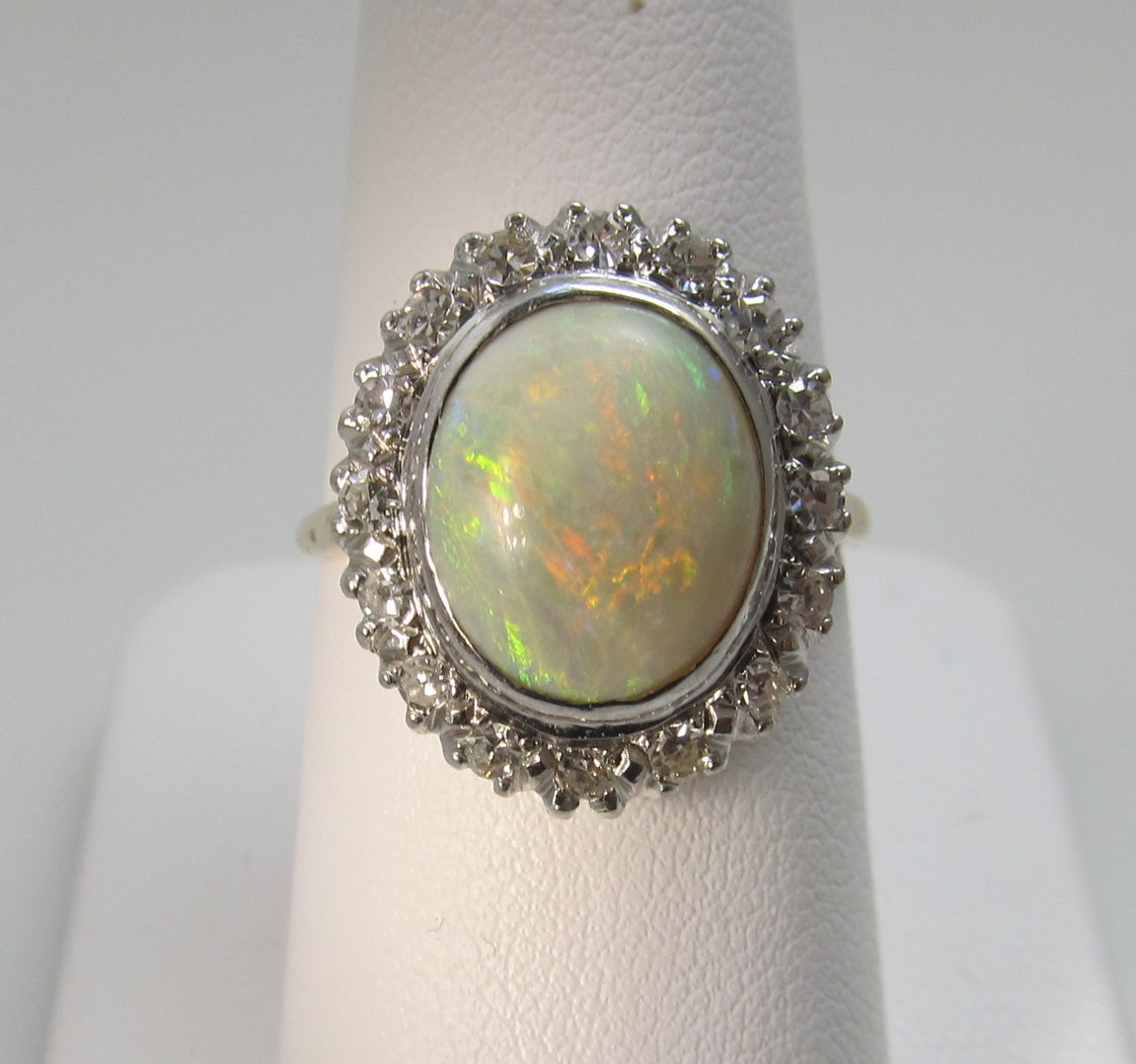 Vintage 14k yellow gold opal and diamond ring