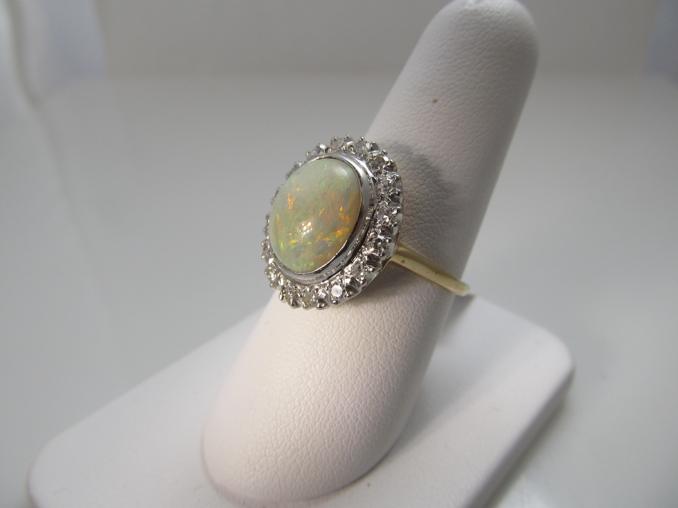 Vintage 14k yellow gold opal and diamond ring