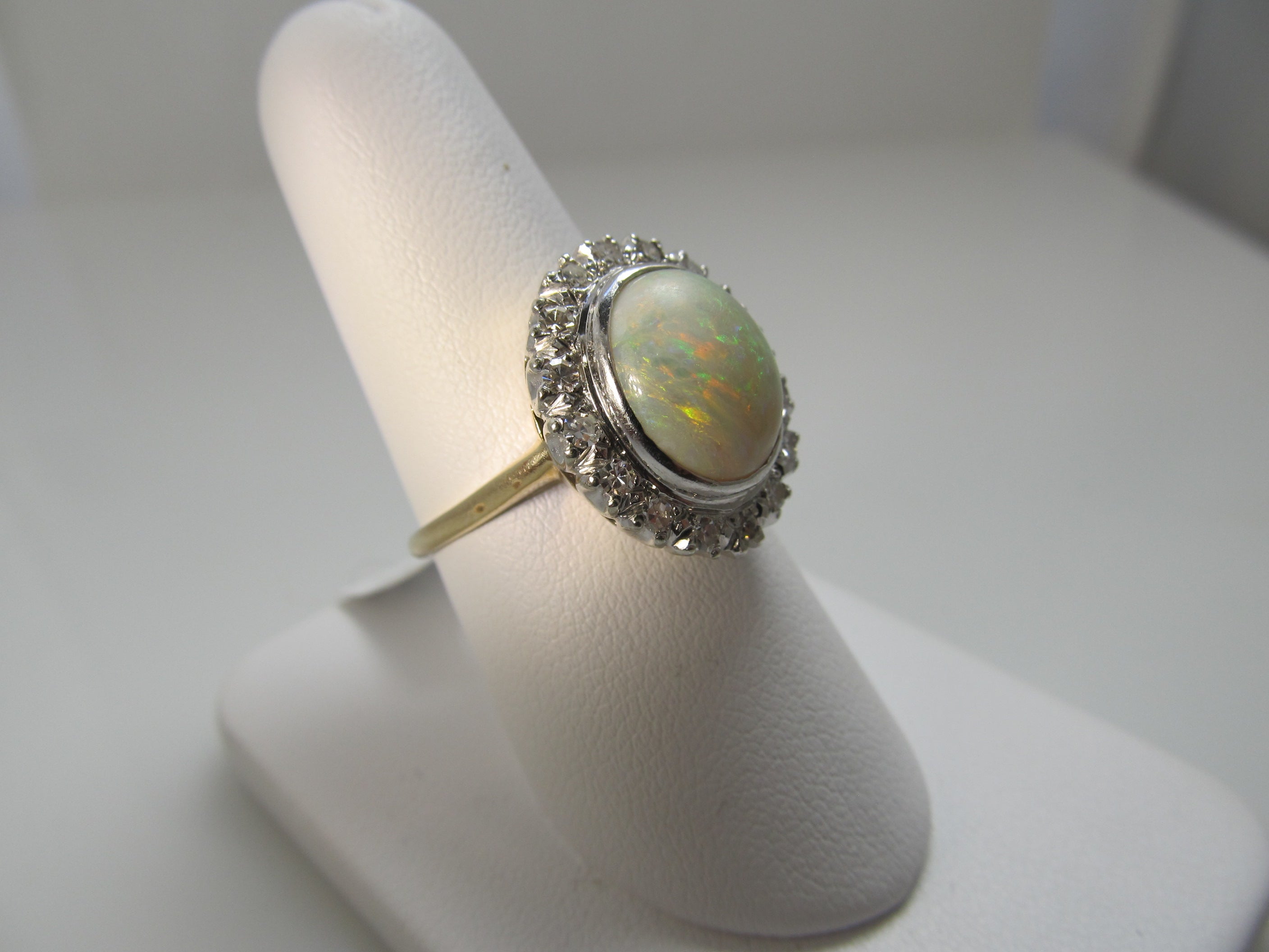 Vintage 14k yellow gold opal and diamond ring