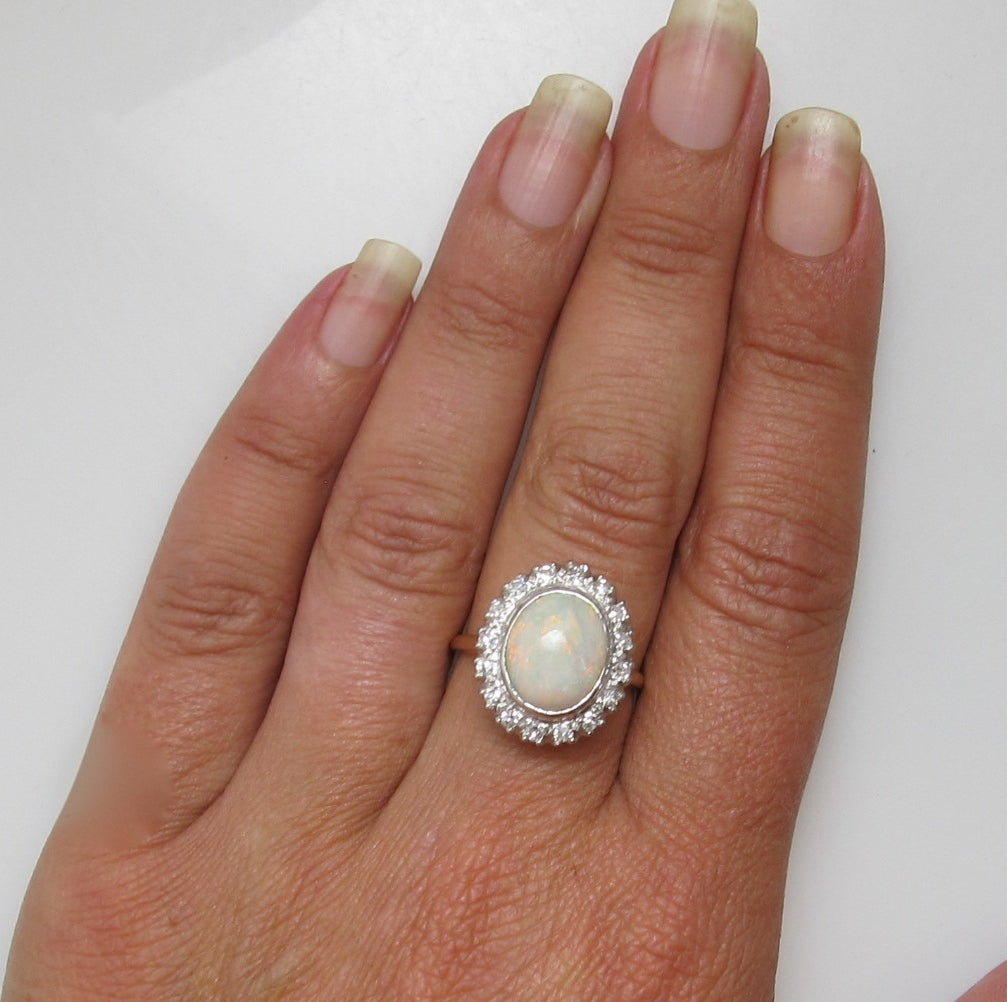 Vintage 14k yellow gold opal and diamond ring