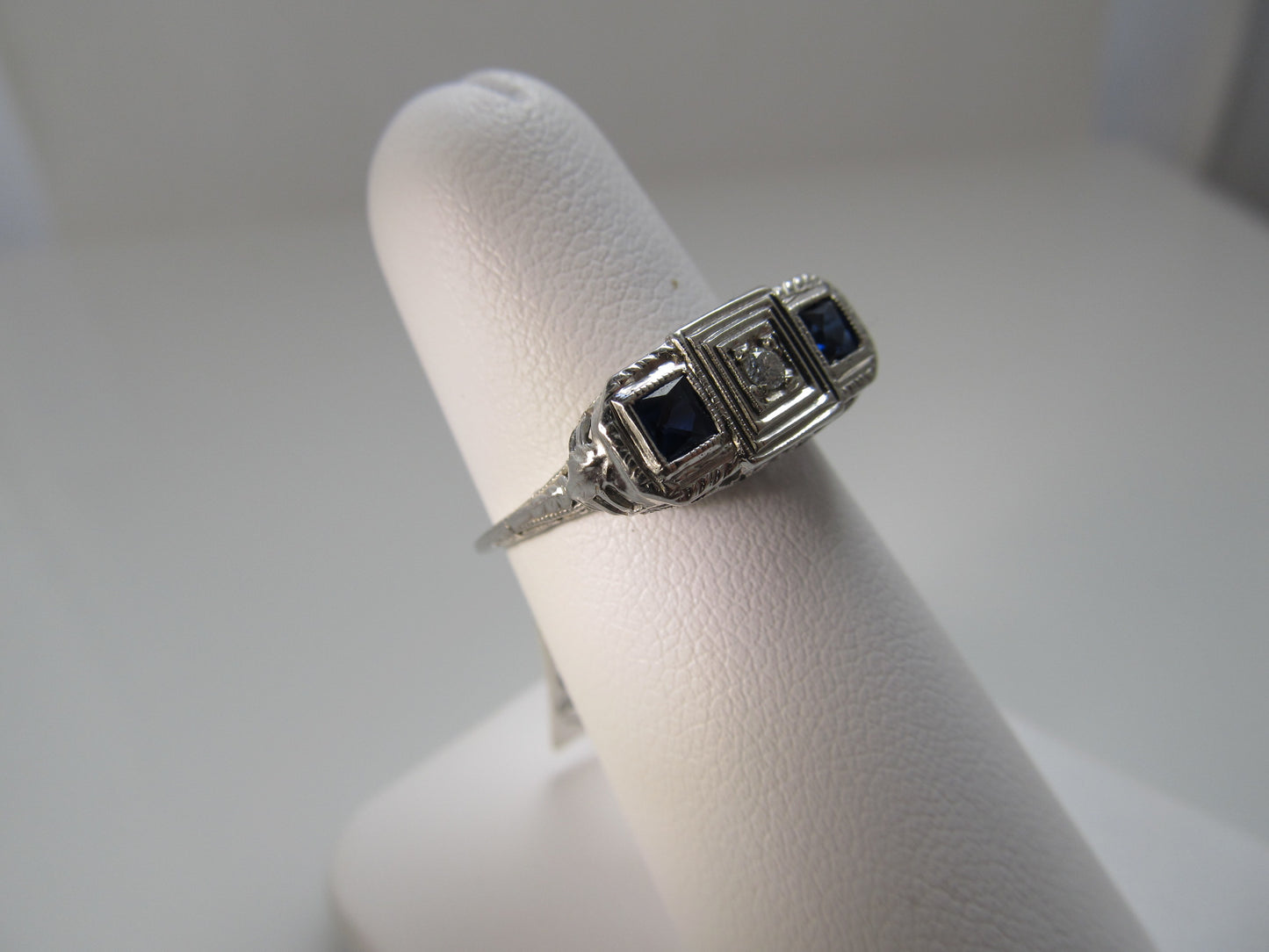 Antique 18k white gold filigree sapphire diamond ring
