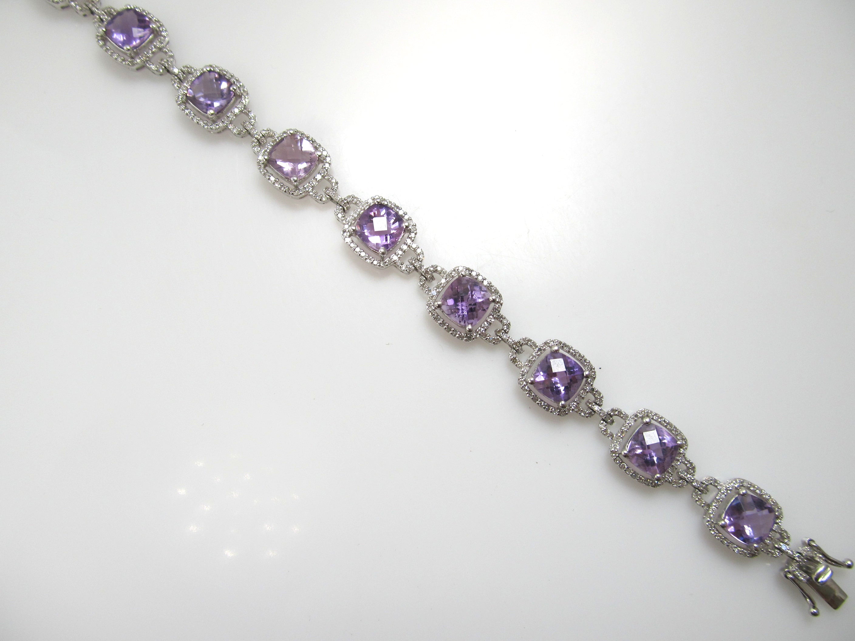 Extra pretty 14k white gold amethyst diamond bracelet