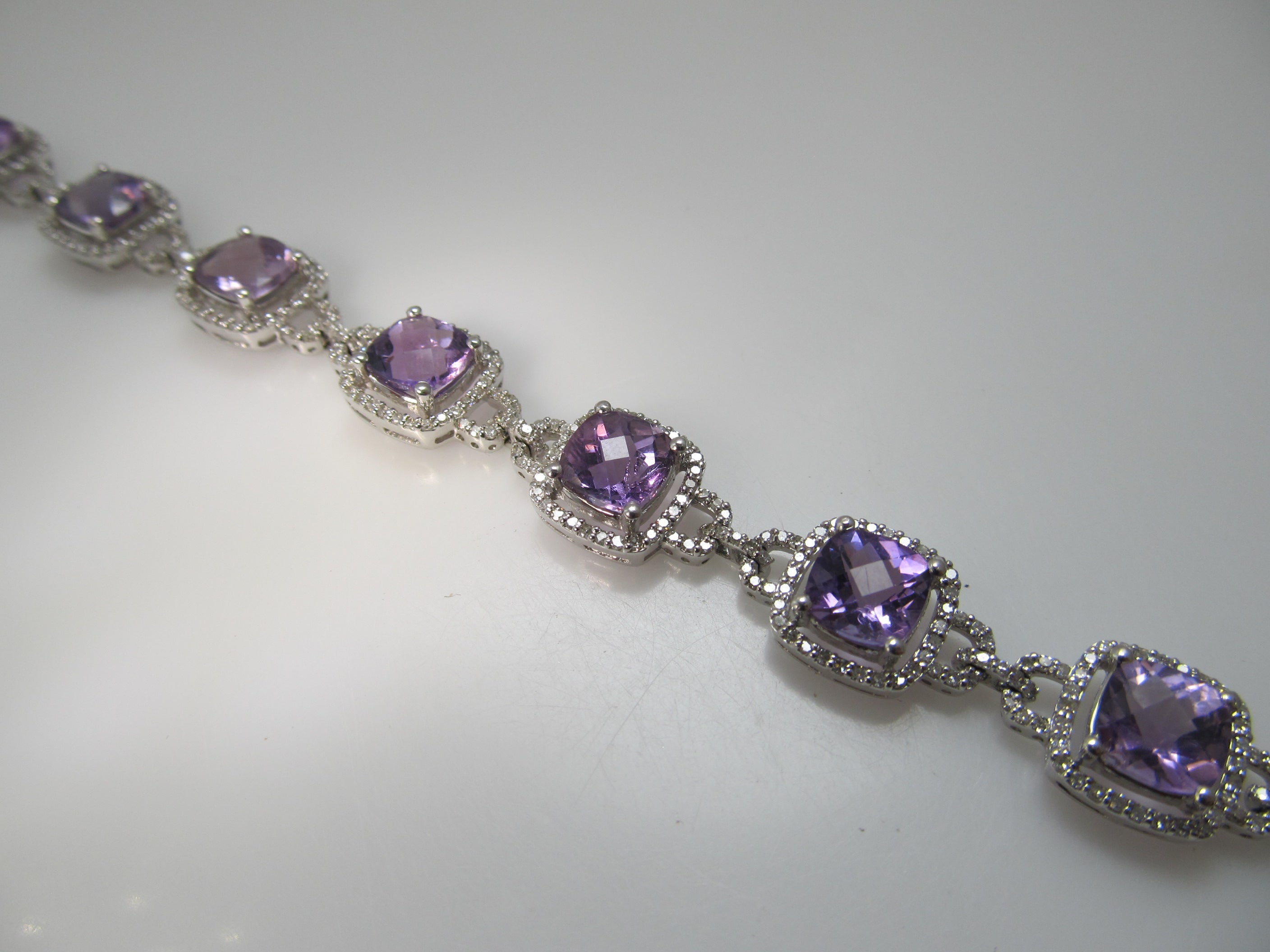 Extra pretty 14k white gold amethyst diamond bracelet