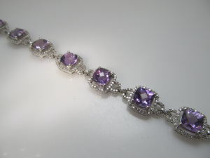 Extra pretty 14k white gold amethyst diamond bracelet