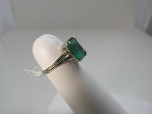 Vintage 18k white gold 2.50ct emerald ring