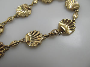 VIntage yellow gold shell bracelet