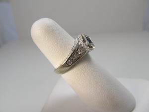 Modern 18k white gold sapphire and diamond ring