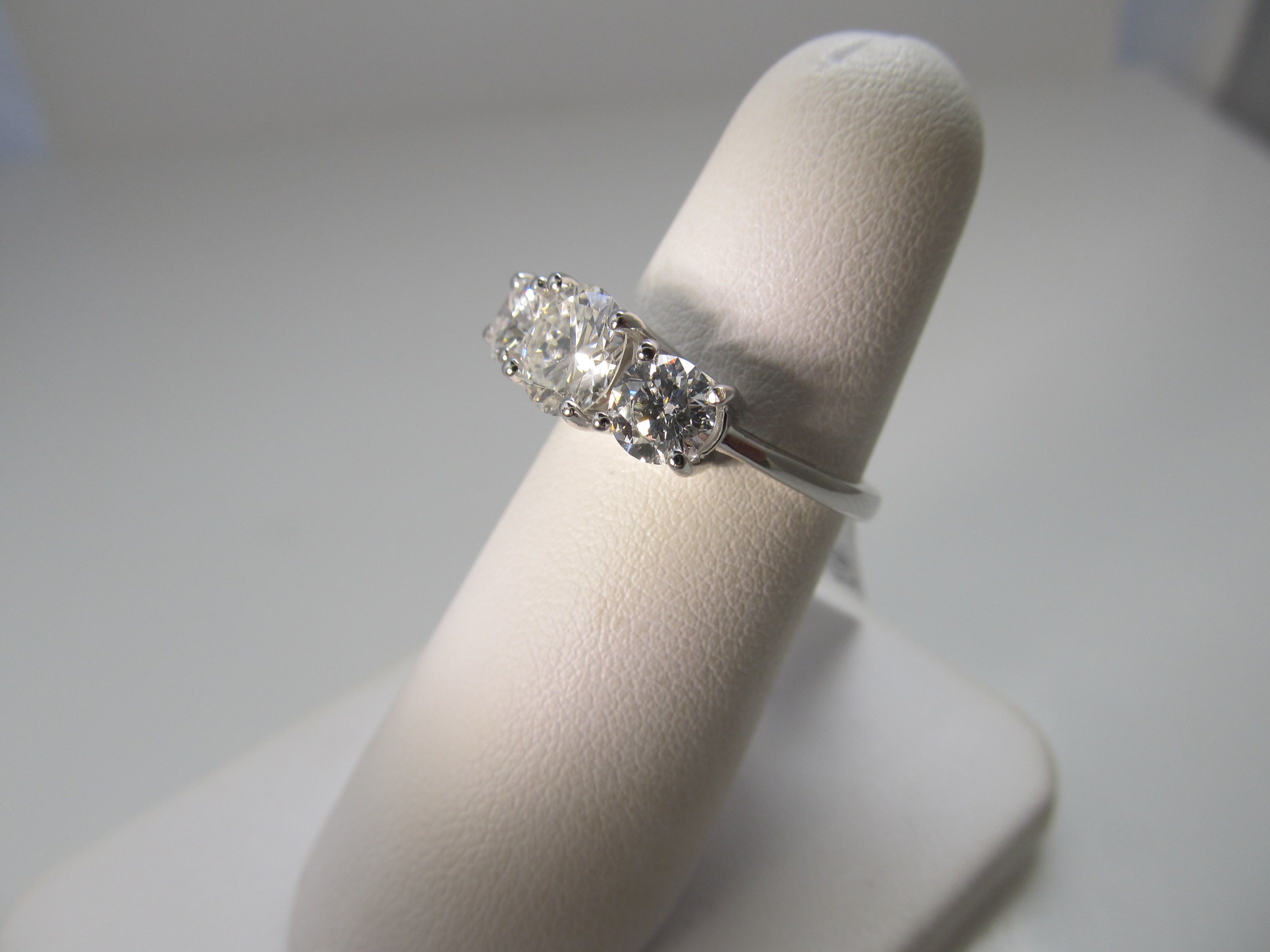 2.04ct 3 stone diamond ring