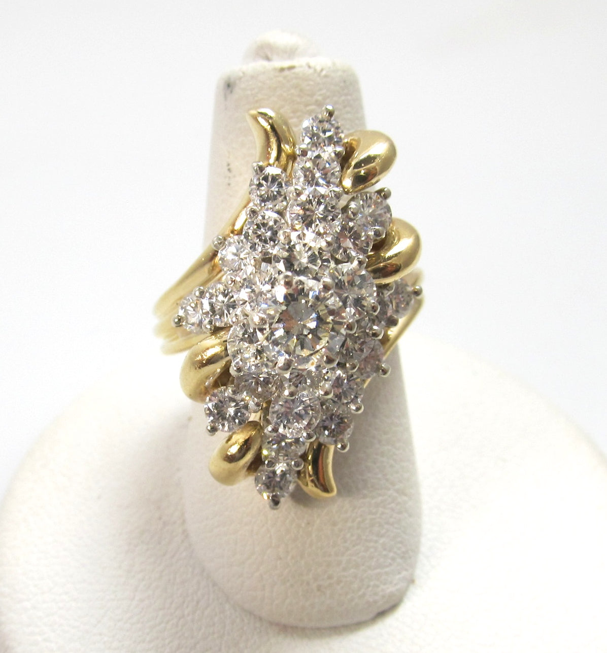 Huge 3.00ct diamond cocktail ring, 14k yellow white gold