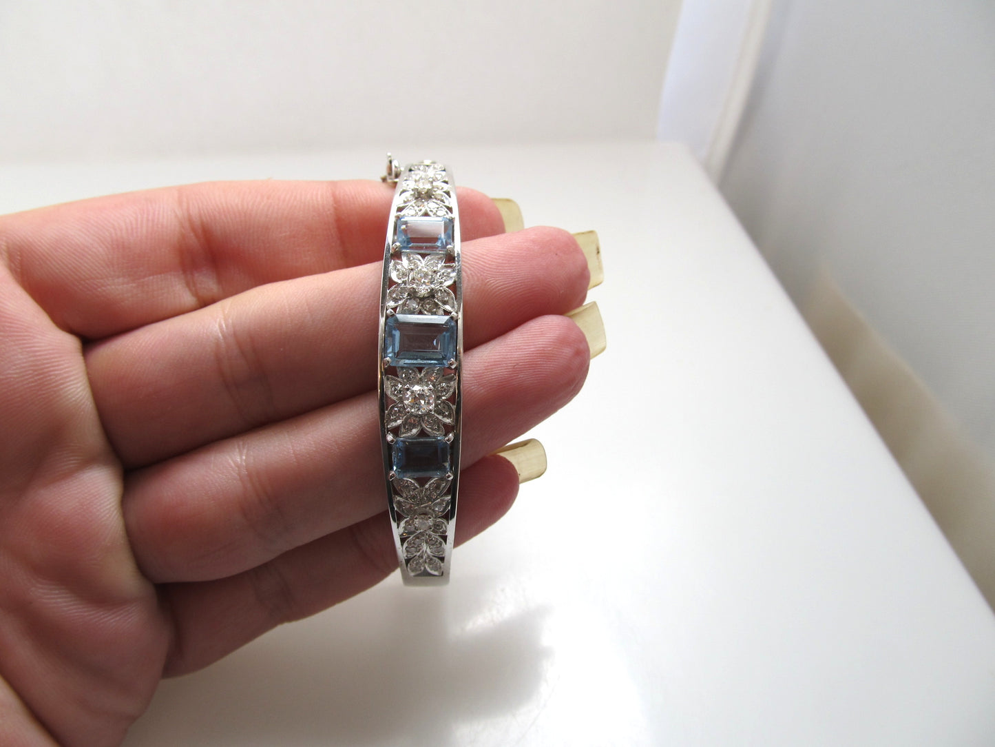 Vintage 3.50ct aquamarine diamond bangle bracelet