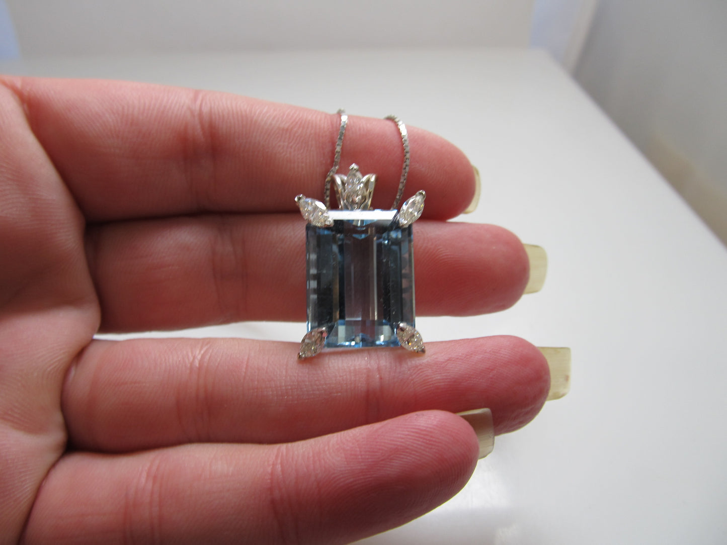 20.00ct aquamarine and diamond necklace