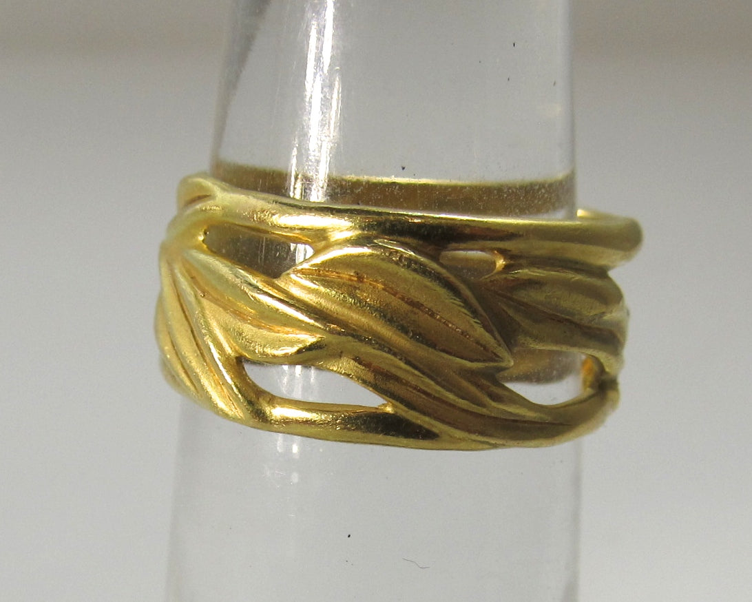 18k yellow gold leaf eternity band