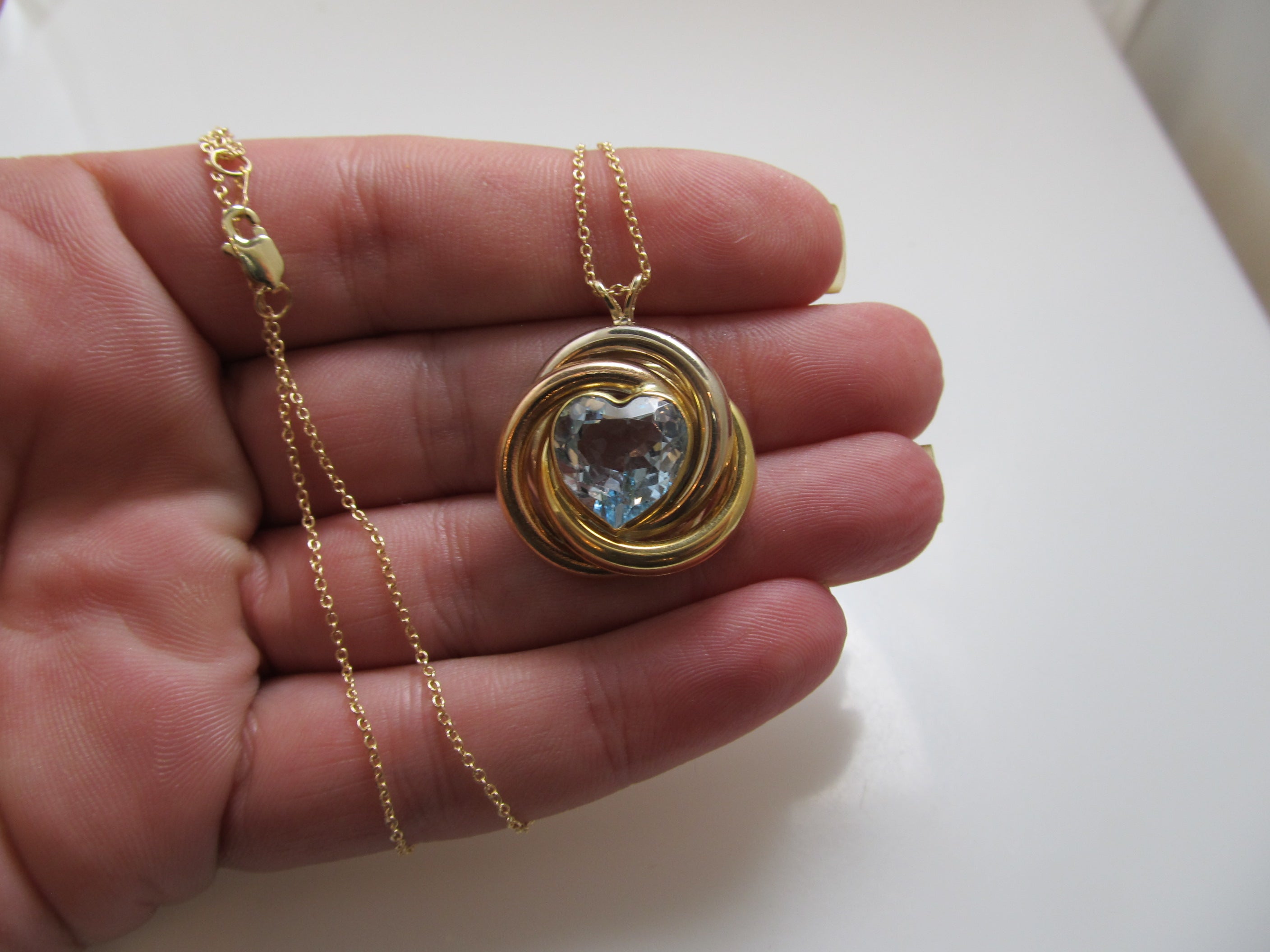 Heart shaped aquamarine necklace in 14k gold