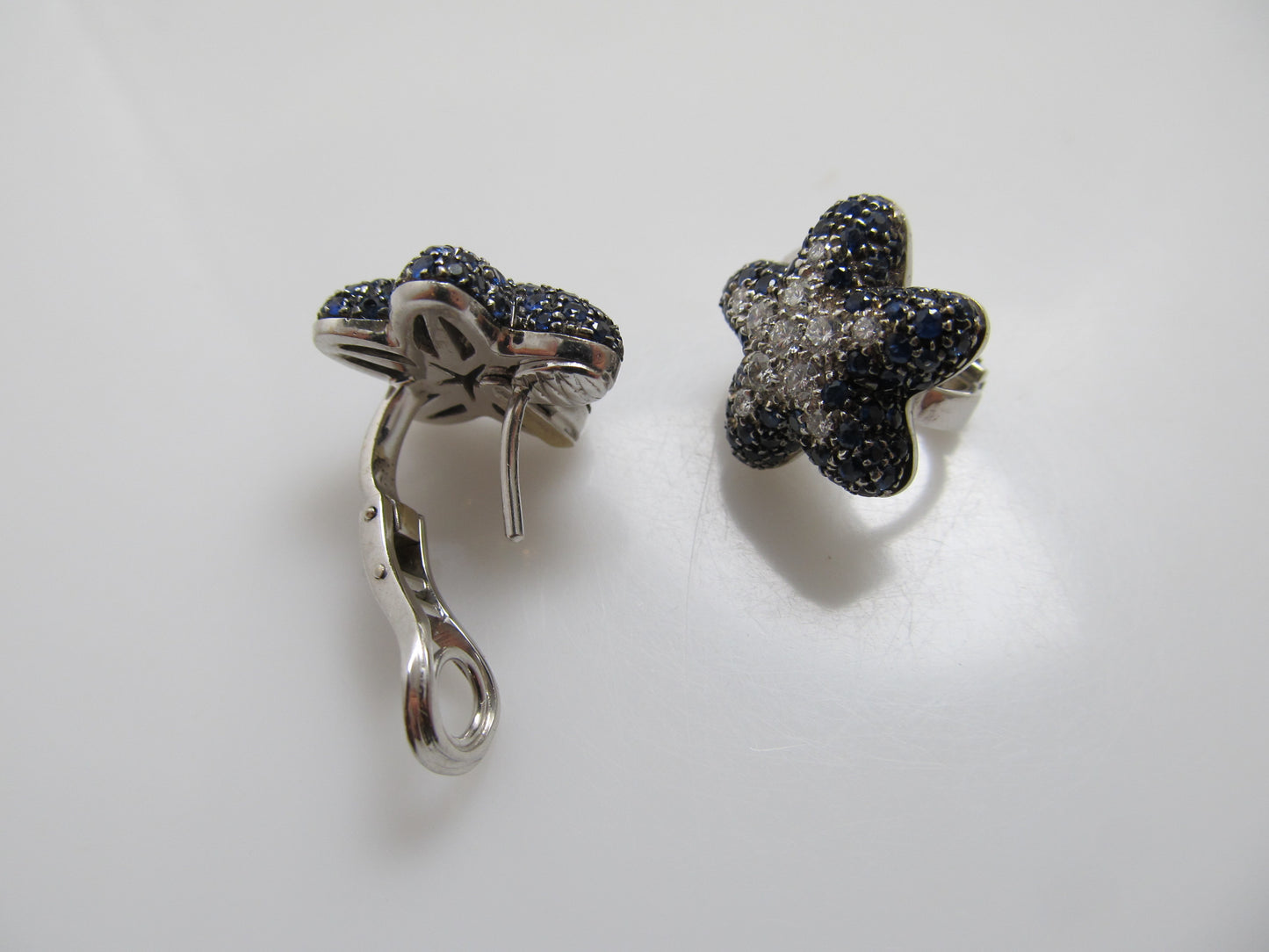 18k white gold starfish earrings with sapphire and diamonds