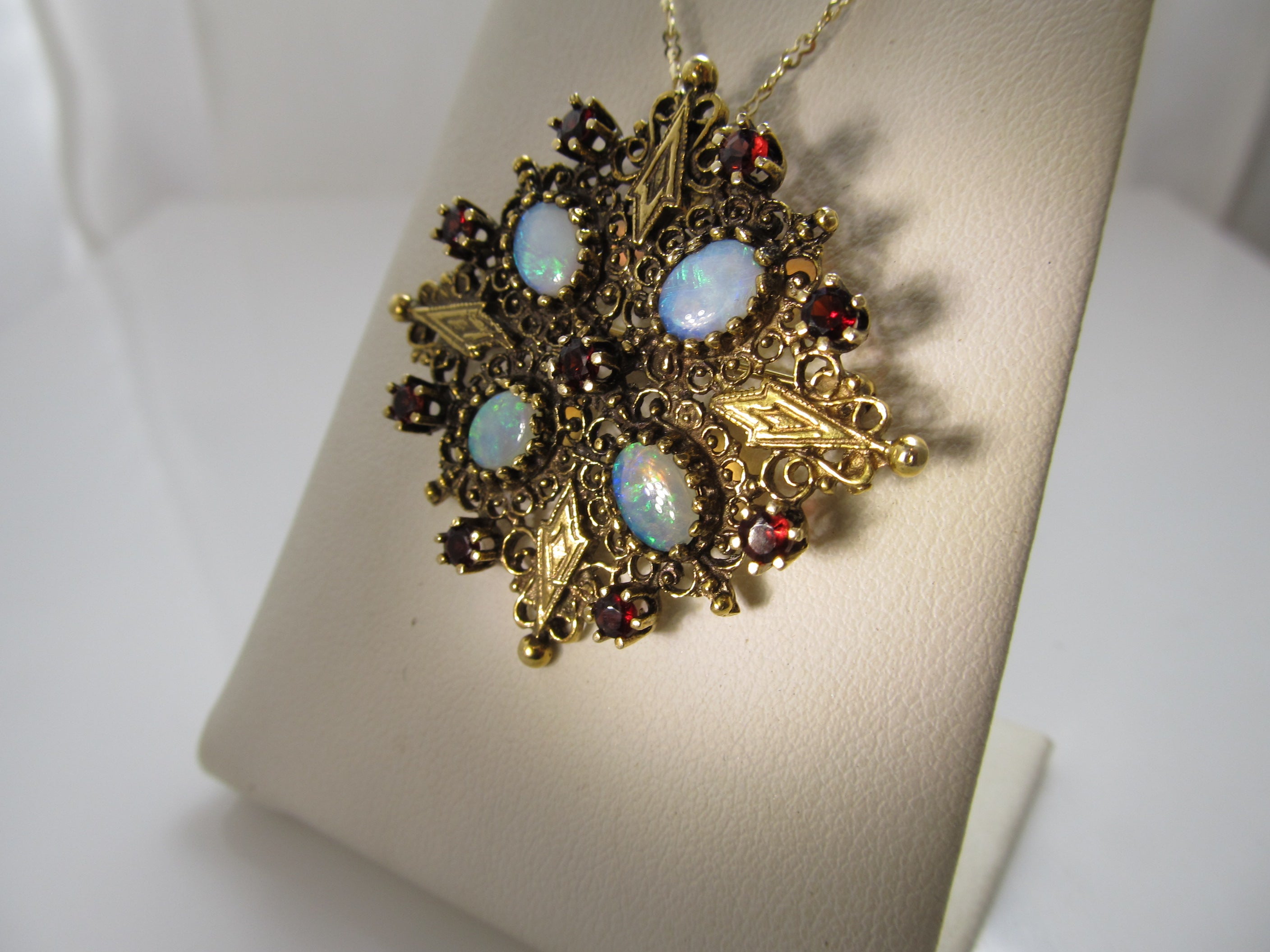 Vintage gold necklace with opals and garnets