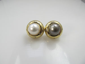 14k Yellow Gold Diamond Earrings With Black And White Pearls