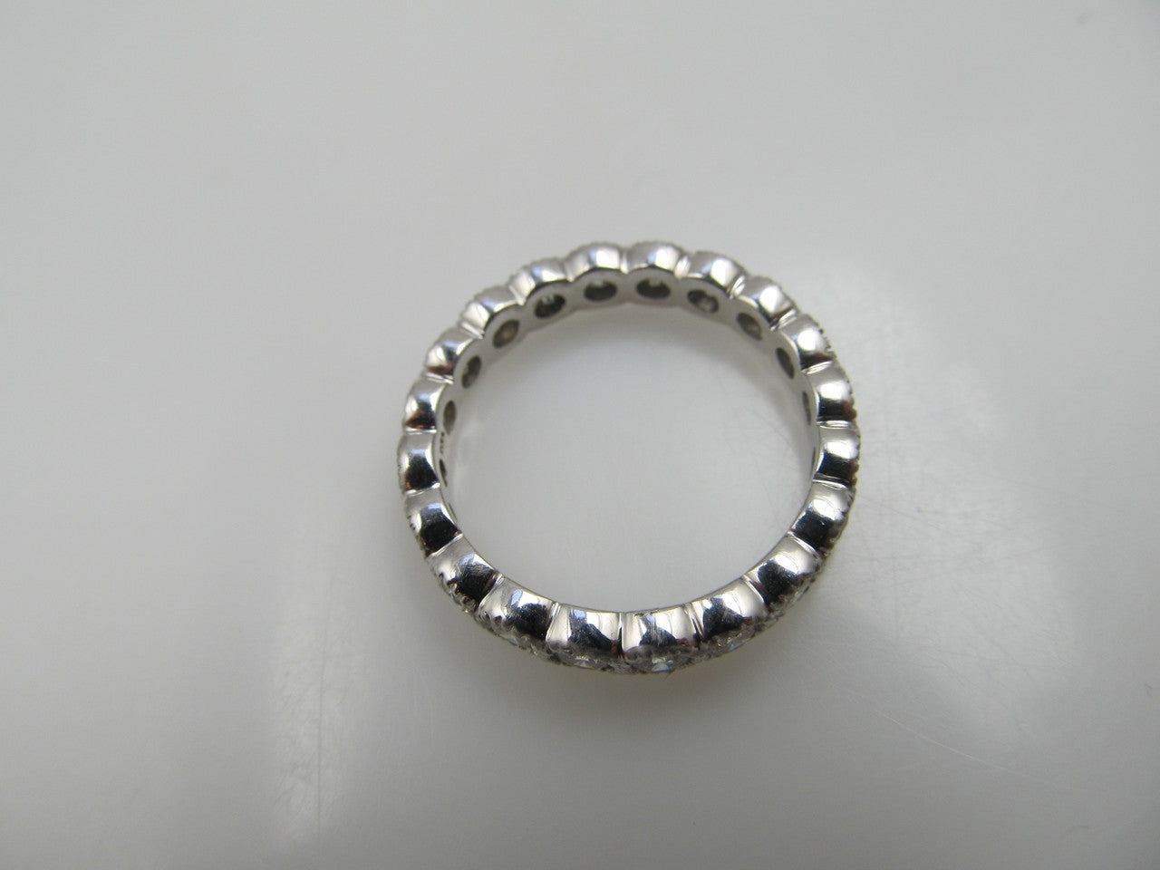 14k White Gold Eternity Band With 1.40cts In Diamonds