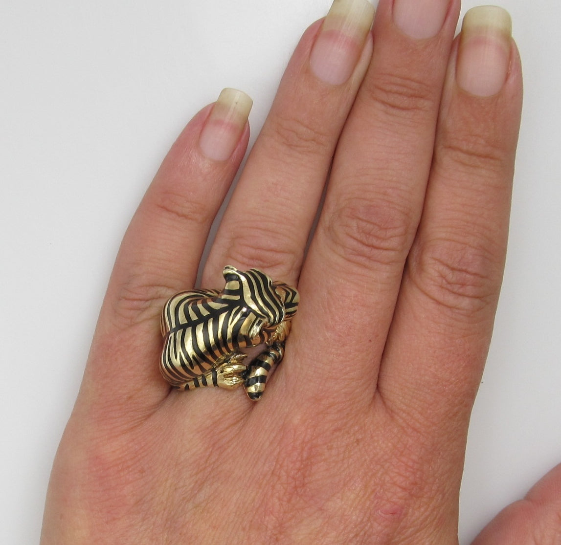 Vintage 14k Gold Enamel Tiger Ring With Diamond Eyes And A .20ct Diamond In It's Mouth